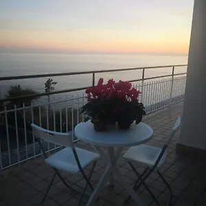 Dely' House Couette-café